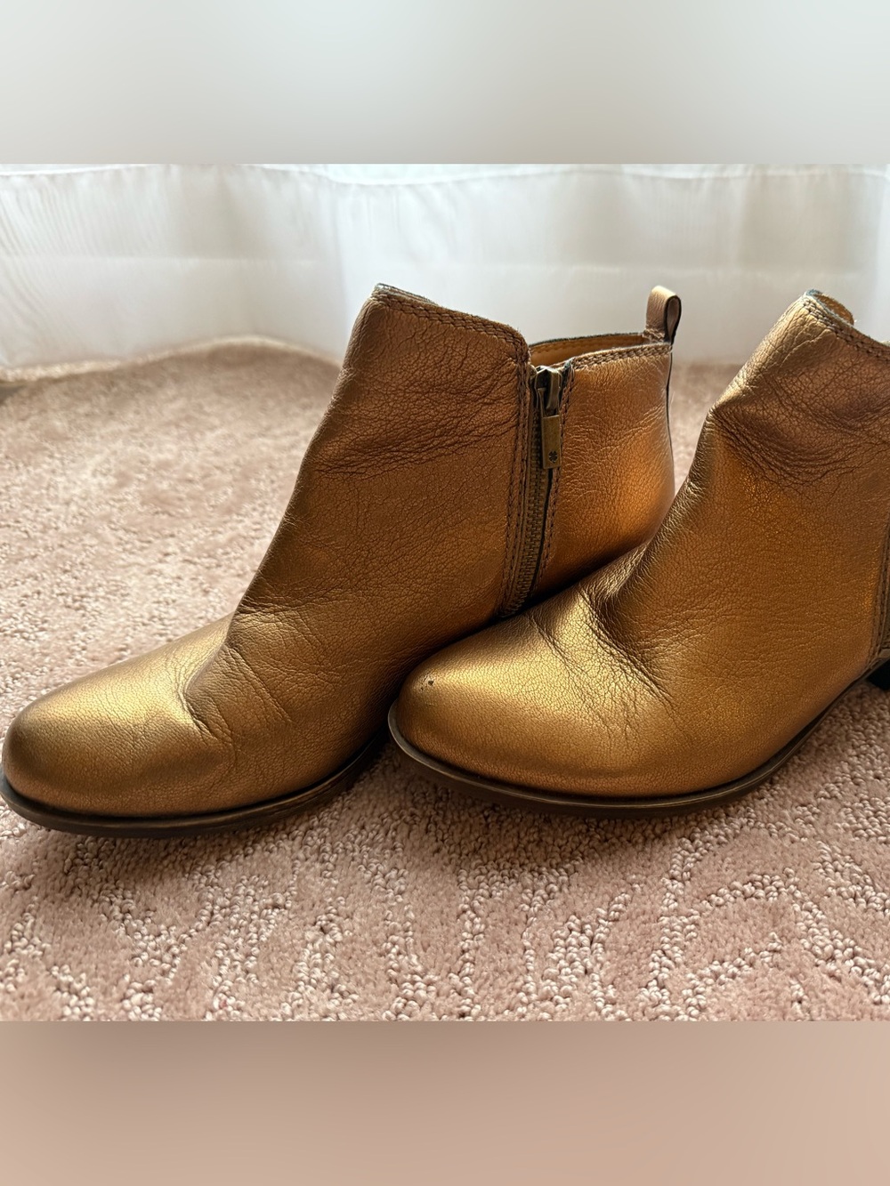LUCKY BRAND Metallic Gold Bronze Leather Ankle Boots Sz 7.5 Festival Booties